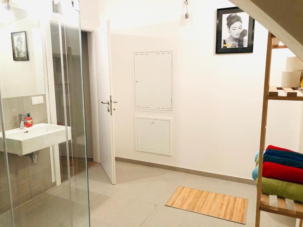 Atelier - Apartment With Garden Відень Екстер'єр фото